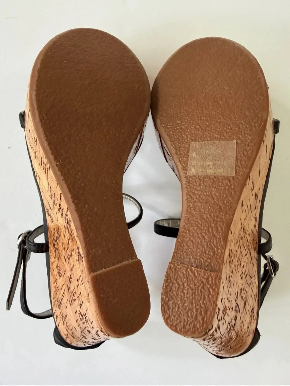 Shi by JOURNEYS black strappy